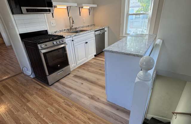 514 Amherst Street - 2 Gallery 1
