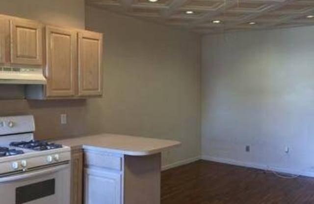 165 HUNTINGTON ST # 3 Gallery 2