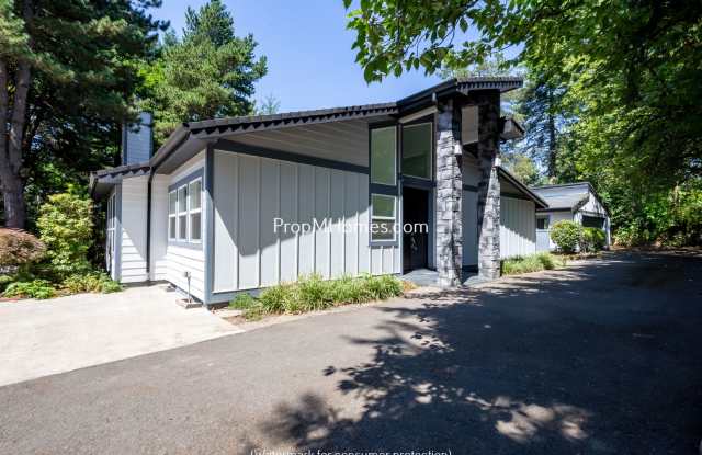 Stunning Bull Mountain Contemporary Four Bedroom Home in Private Setting -Tigard photos photos