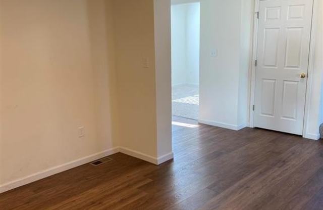 212 Pearl Vista Gallery 3