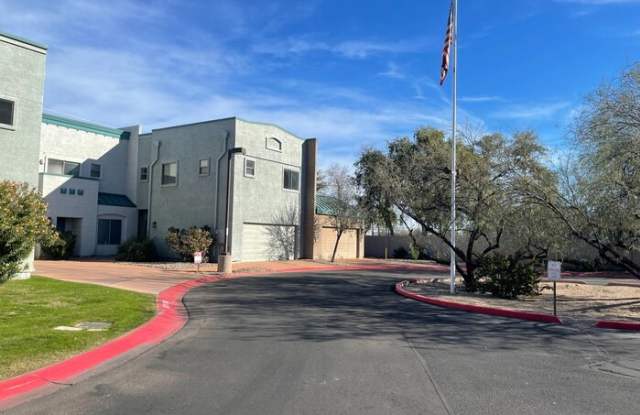 2027 East University Drive photos photos