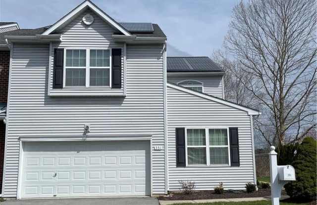 351 Hawthorne Lane photos photos