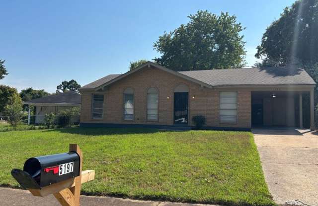 5197 Chantilly Dr Gallery 1