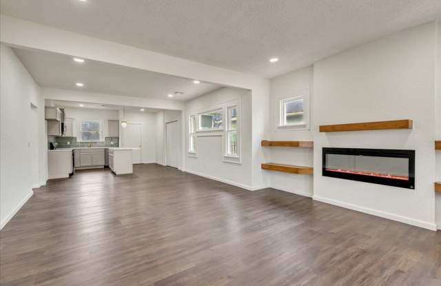 1704 Northwest 32nd Street Gallery 4