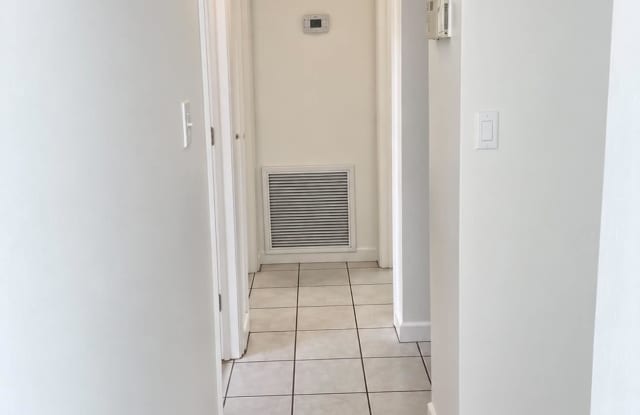 1906 N 16 StUnit A Gallery 3