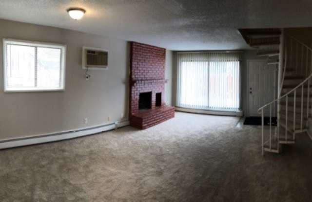 7452 72 Nd Lane N - 7452 72nd Ln N, Brooklyn Park, MN 55428