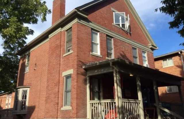 6 Bedroom 3 full bath House photos photos