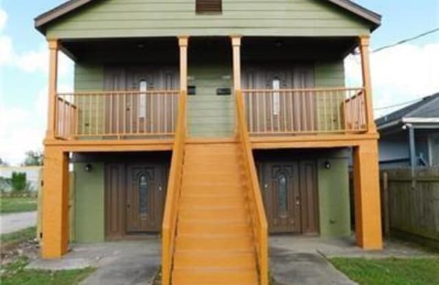 2221 Clouet  St - 2221 Clouet Street, New Orleans, LA 70117