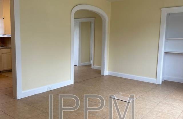 284 Corona Crescent Gallery 2