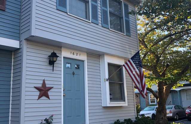 1621 10TH STREET S - 1621 10th Street South, Arlington, VA 22204