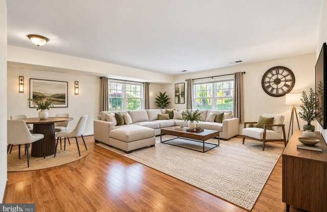 5919 QUANTRELL Avenue Gallery 3