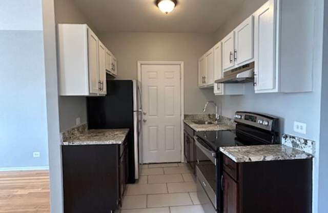 East Rogers Park One Bedroom *Income Guidelines Apply* Gallery 4