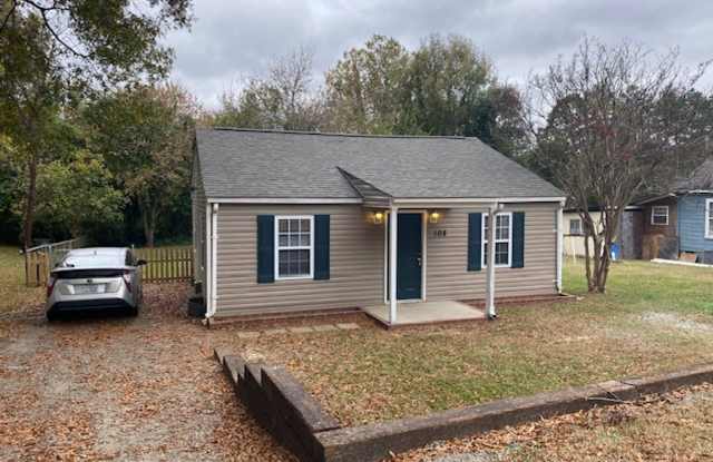 Updated 2 bed 1 bath Fenced yard - 5 min to downtown Kannapolis photos photos