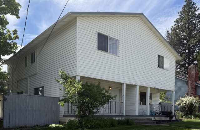 704 M Ave photos photos