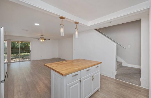 13 Cape Drive - 13 Cape Drive Northwest, Fort Walton Beach, FL 32548