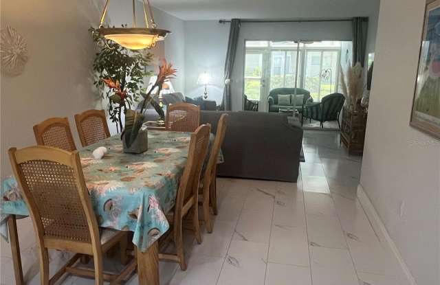 995 LAGUNA Drive Gallery 3