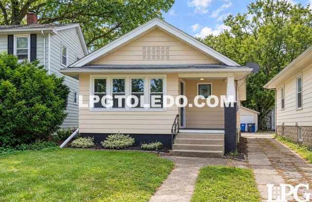 1731 Talbot St. Gallery 1