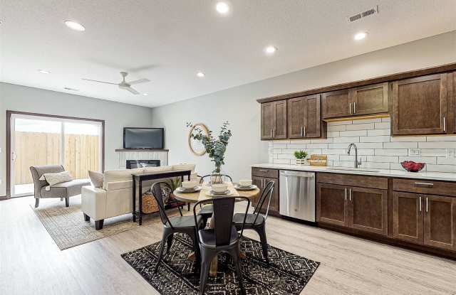 Stratford Crossing Townhomes Gallery 2