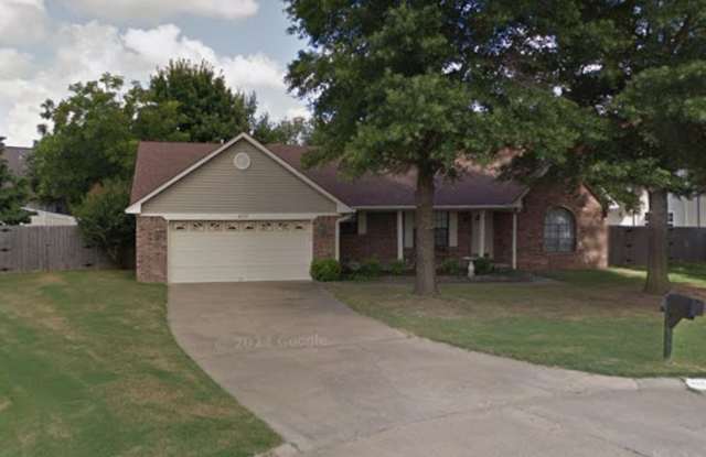 Move-In Ready Updated Home in Quiet Searcy Neighborhood photos photos