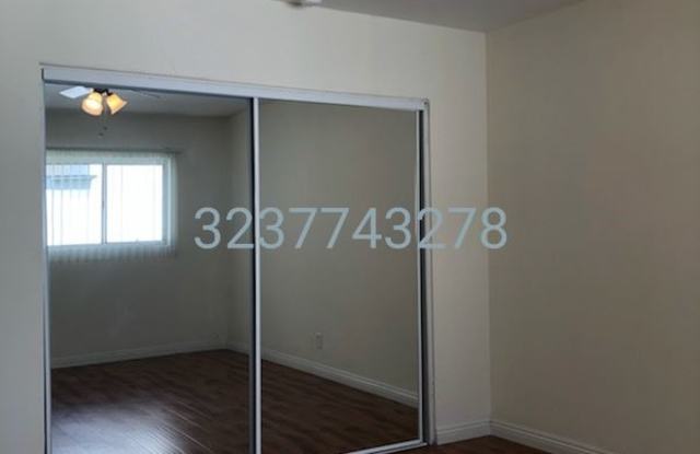5746 Waring Ave Gallery 2