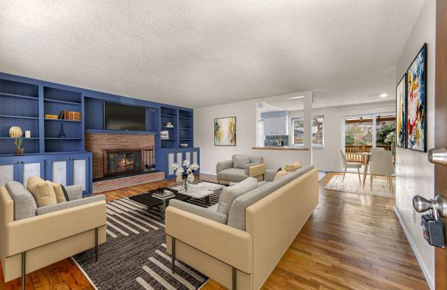 Charming University Place Rambler with Modern Updates & A/C Gallery 4