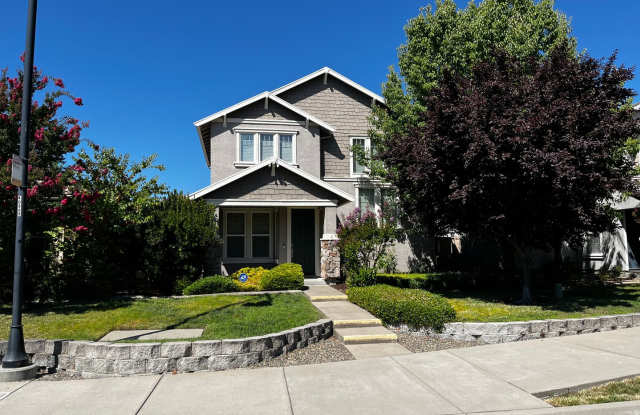 Executive 3 Bedroom 2.5 Bathroom 1800 sqft. Capital Village Home for Lease. photos photos