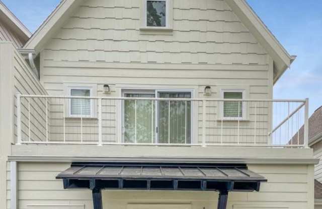 810 N 15th St - 810 North 15th Street, Sheboygan, WI 53081