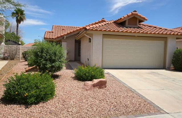 SW - 1 STORY HOME, 2 BEDROOMS/2 BATHS/2 CAR GARAGE photos photos