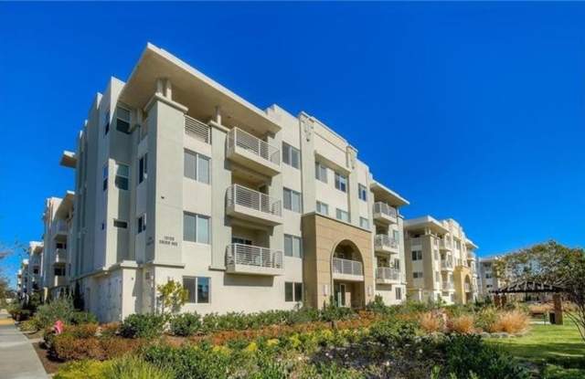 Executive 2-Bedroom Condo in the Prestigious South Bay 360 Community photos photos