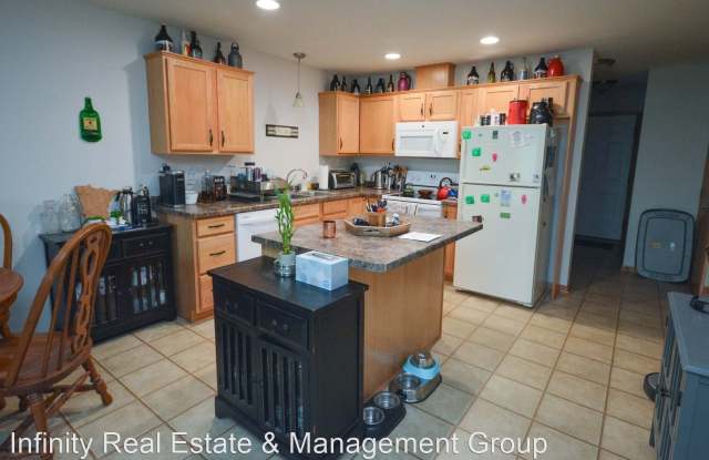 3029 Venice Ln NW Gallery 2