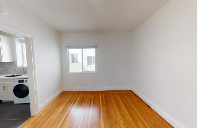 2844 Lyon Street Gallery 3