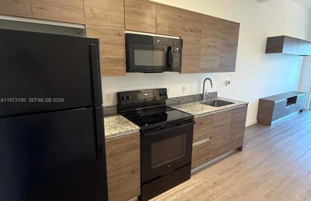 61 Northwest 37th Avenue Gallery 2