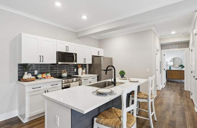 Pointe Grand Lakeland photos photos