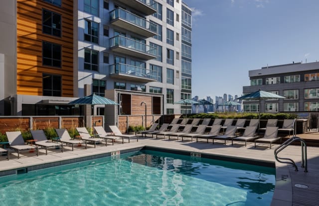RiverHouse 9 at Port Imperial photos photos