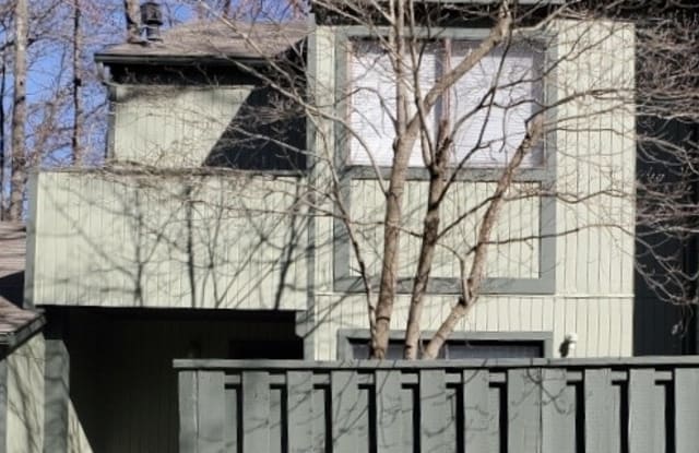 6112 Bent Tree Ct - 6112 Bent Tree Court, Charlotte, NC 28212