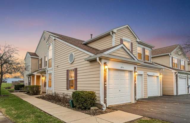 691 W Streamwood Boulevard unit: A - 691 West Streamwood Boulevard, Streamwood, IL 60107