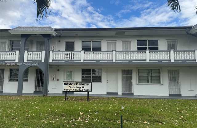 20337 NE 2nd Ave photos photos