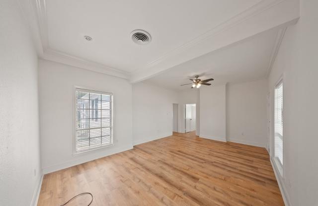 Charming 3-Bedroom Home in Historic Downtown Port Allen Gallery 3