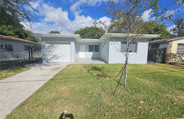 1361 NW 29th Ter photos photos