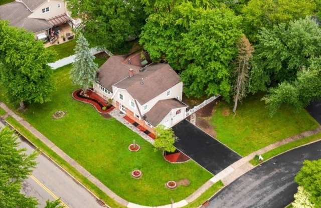 39 Weinmanns Blvd photos photos