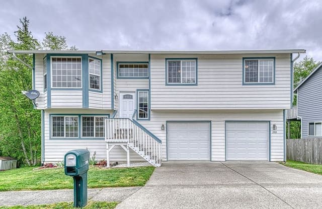 2989 Lowren Loop - 2989 Lowren Loop, Port Orchard, WA 98366
