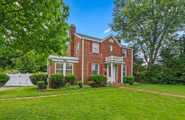 3 Bed 2.5 Bath - Silver Spring Colonial - Updated Kitchen and Bathrooms photos photos