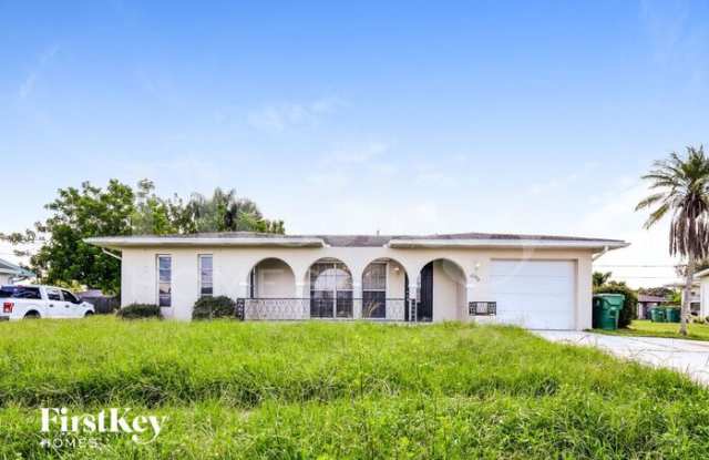 2290 Beacon Drive photos photos