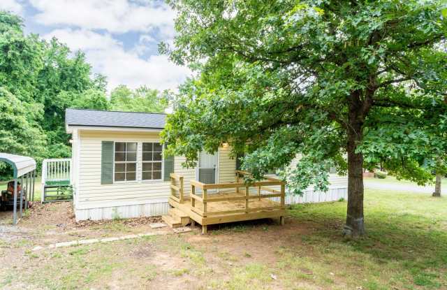 Well Maintained Three Bedroom Home! photos photos