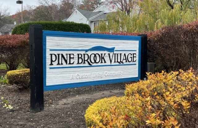 61 Stonyridge Dr - 61 Stonyridge Drive, Lincoln Park, NJ 07035