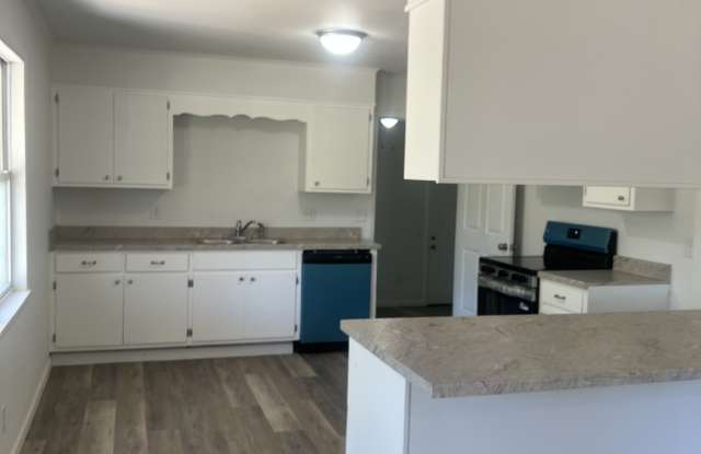 1895 County Road 1598 Gallery 3