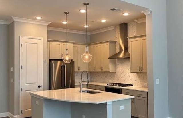 1058 Kirkland Circle Gallery 4