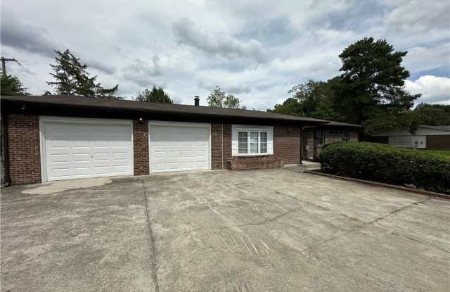 1601 Blue Springs Road Gallery 2