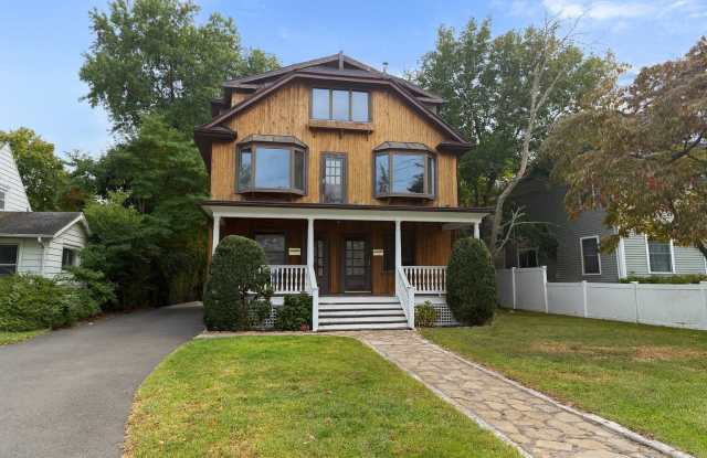 33 Douglas Avenue photos photos