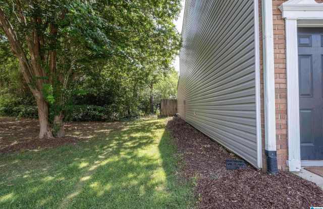 1402 APPLEGATE DRIVE Gallery 4